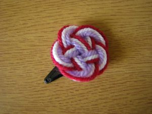 Tri-colour Mizuhiki Knot