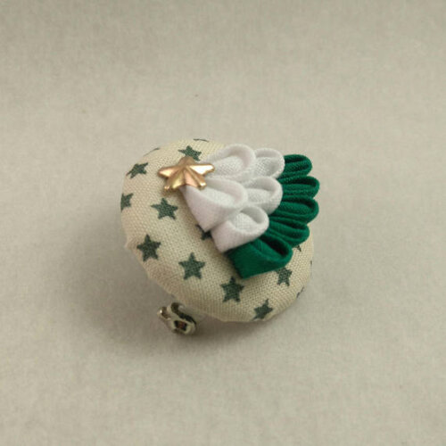 Snowy Christmas Tree003