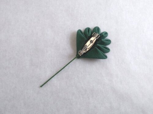 Palm leaf brooch pin004