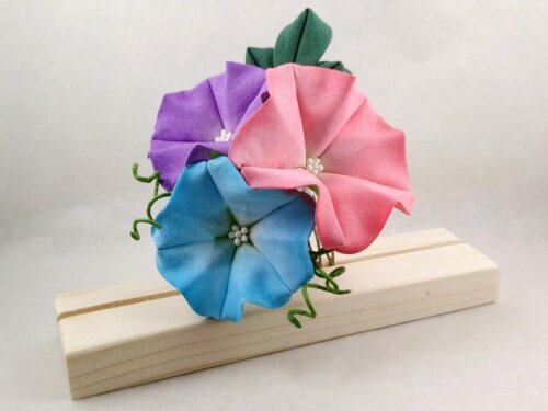 Handpainted Morning Glory Tsumami Zaiku Kanazashi Facsinator001