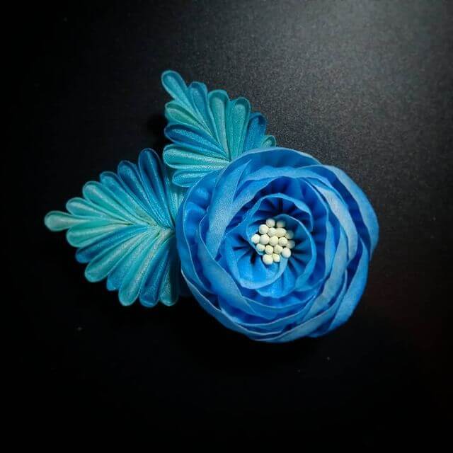 Another attempt at making a Blue Ranunculus Flower!  

We hope that you had a good long weekend.